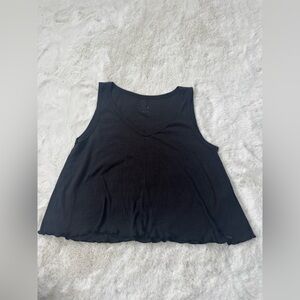 Hollister flowy crop tank